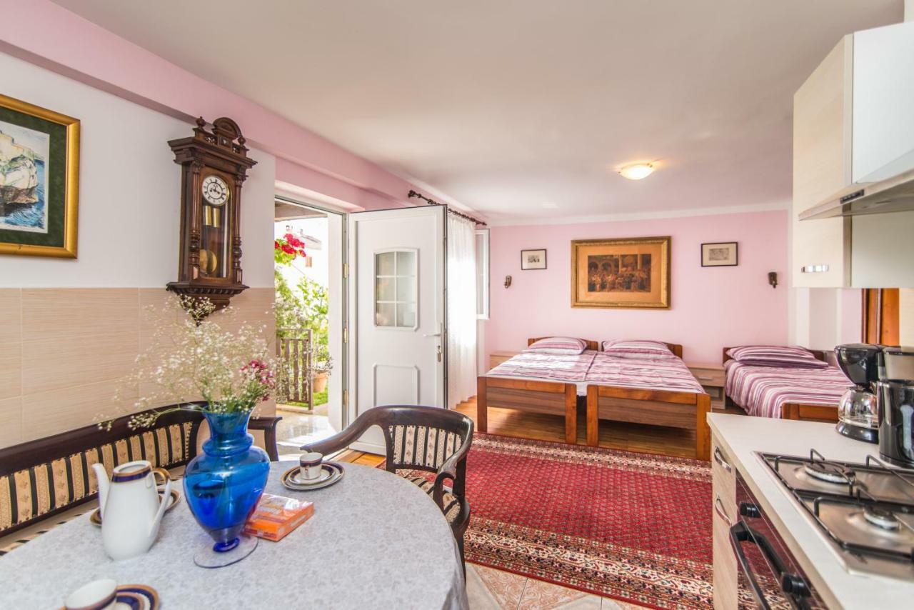 Apartmani Marina Porec Exterior photo