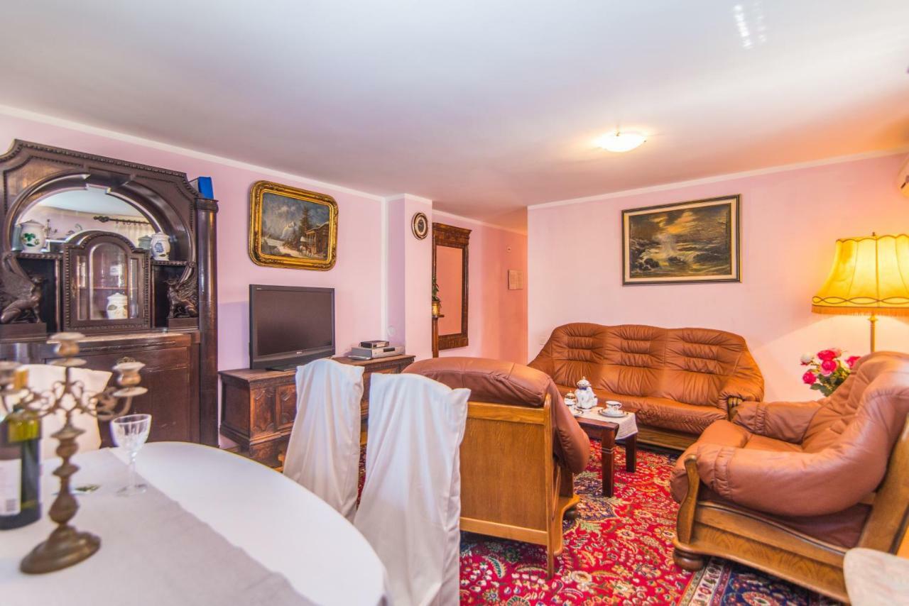 Apartmani Marina Porec Exterior photo