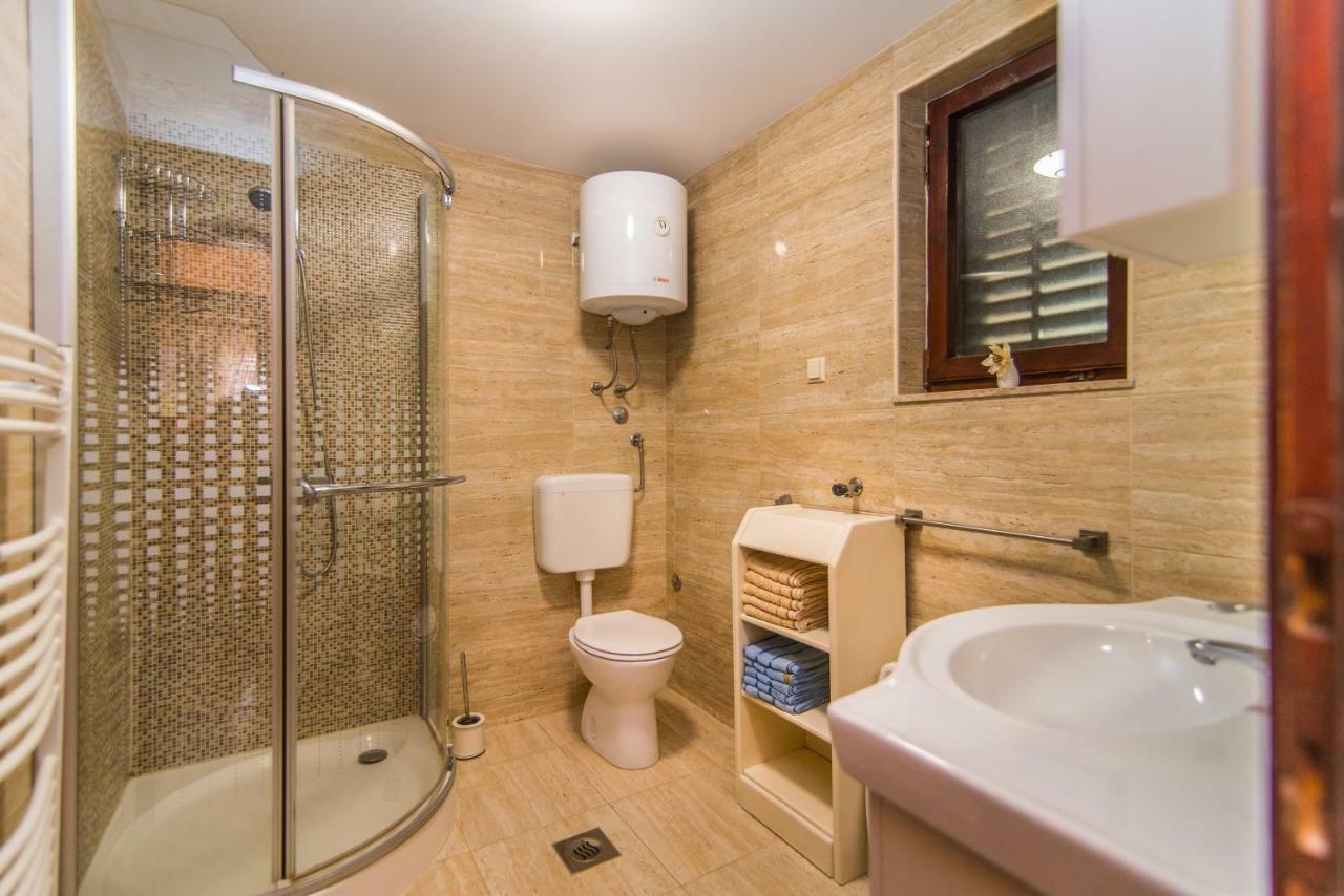 Apartmani Marina Porec Exterior photo